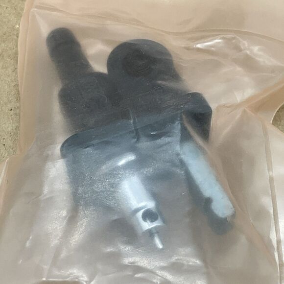 HONDA #04104-ZW9-010 FUEL CONNECTOR, Connector Only - Picture 5 of 5